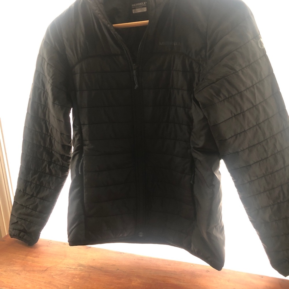 Merrel puffer. - Picture 2 of 5